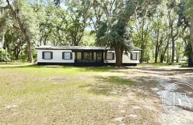 SPRING MOVE-IN SPECIAL: $500 OFF 1ST MONTH'S RENT!** photos photos