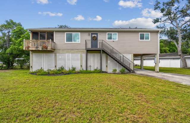 Elevated 3-Bed, 2-Bath, Corner-Lot Gem in the Heart of Palmetto - 1802 9th Street West, Palmetto, FL 34221