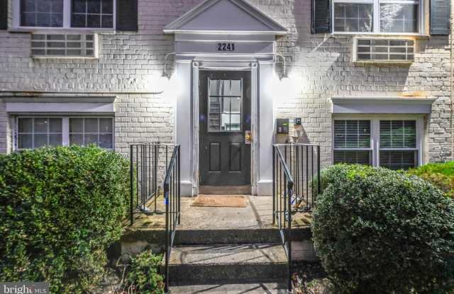 2241 FARRINGTON AVENUE - 2241 Farrington Avenue, Huntington, VA 22303