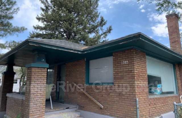 1985 S 700 E Downstairs photos photos