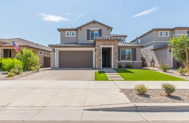 Large New Home in The Harvest - Backs to Large Grass Area - 25584 South 230th Street, Maricopa County, AZ 85142