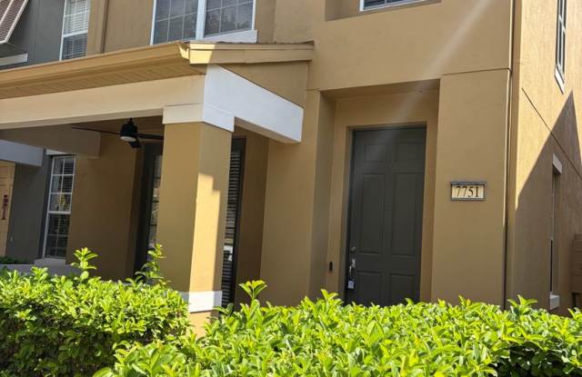 3 Bedrooms, 2.5 Bathrooms home in Windermere Gallery 4