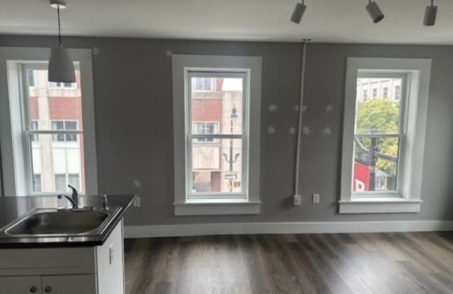 116 Washington St Gallery 3