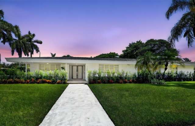 7200 SW 137th St photos photos