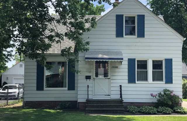 Single Family Home 3 beds 2 bath Available Now! photos photos