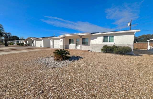 Meticulousy Clean 2BD/1.5BTH Home in New Port Richey photos photos