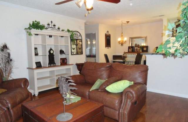 301 Granville Ct NE 301 - 301 Granville Court, Sandy Springs, GA 30328