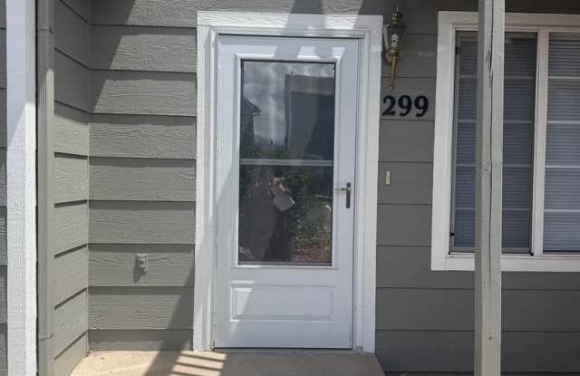Condo for rent on Ellers Grove photos photos