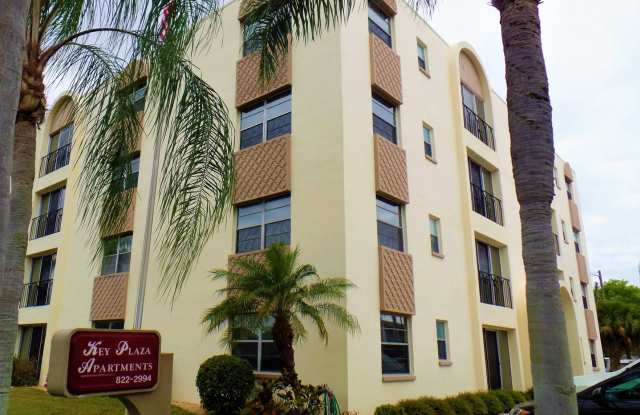 Great location for spacious 2-bedroom apartment photos photos