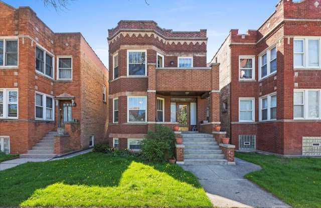 4226 N Sawyer Avenue unit: 1 photos photos