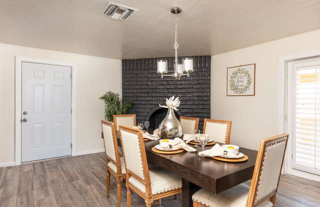 6439 W GREENBRIAR Drive Gallery 4