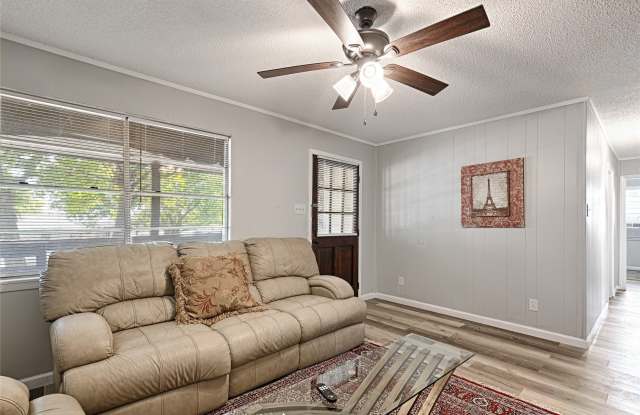 4574 County Road 895 Gallery 1