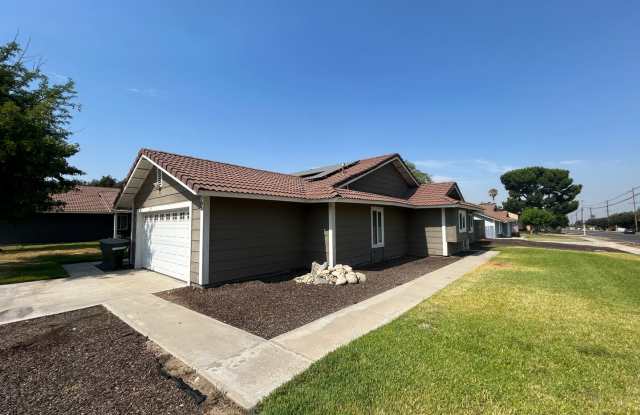 Cozy 3 Bedroom, 2 Bathroom Home in Redlands! - 1565 Heidi Court, Redlands, CA 92374
