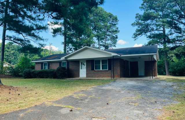 Beautiful 3 bedroom, 2 bathroom house on 2 acres of land in Pine Mountain! Must See! photos photos