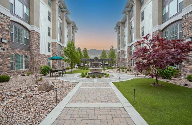 Ivy at Draper Age 55+ Apartment Homes Gallery 2