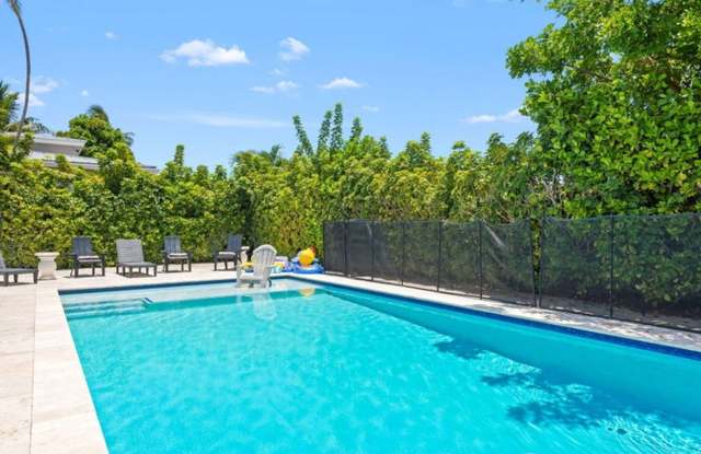 942 SE 13th Avenue, Deerfield Beach, FL 33441 photos photos