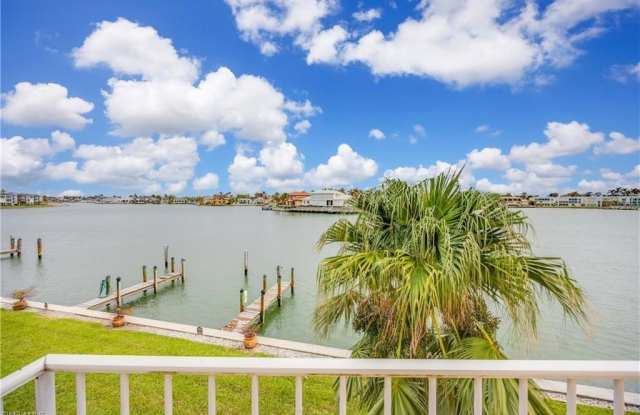 3070 Gulf Shore photos photos