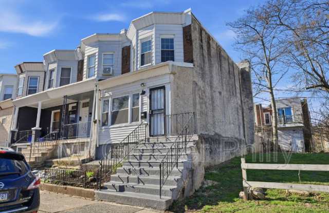 1916 S Salford St photos photos