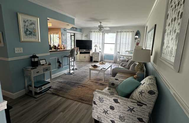 13351 Greengate Boulevard photos photos