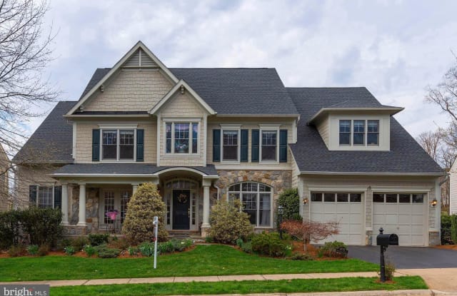 4773 CHARTER COURT - 4773 Charter Court, Lake Ridge, VA 22192