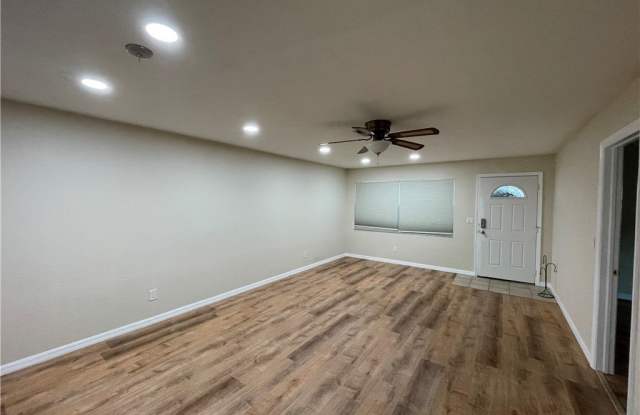 4108 SE 18th Place Gallery 3