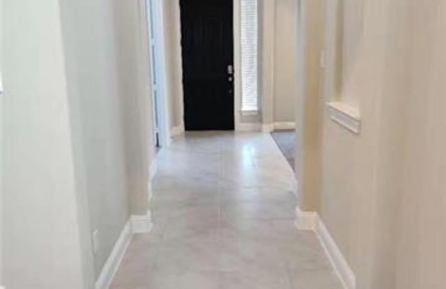 4044 Angelina Drive Gallery 2