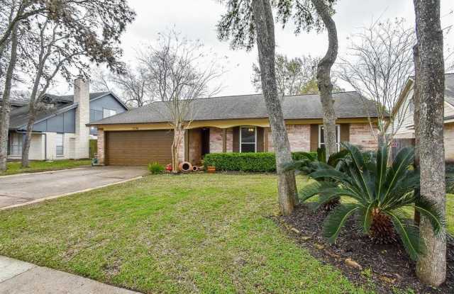 1134 Pinecroft Drive Gallery 3