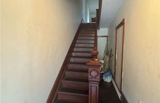 1501 W Turner Street Gallery 4