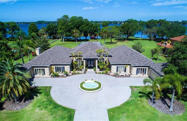 282 RUE DES LACS - 282 Rue Des Lacs, East Lake, FL 34688