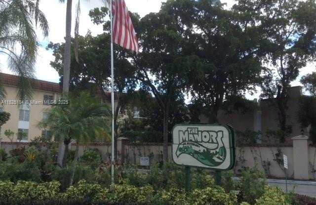 4154 Inverrary Dr photos photos