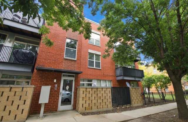 2220 W Maypole Gallery 1
