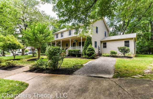 142 Spring Ct - 142 Spring Court, Falls Church, VA 22046