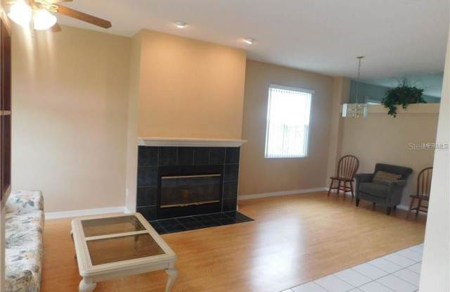 4815 RIVERTON DRIVE Gallery 4