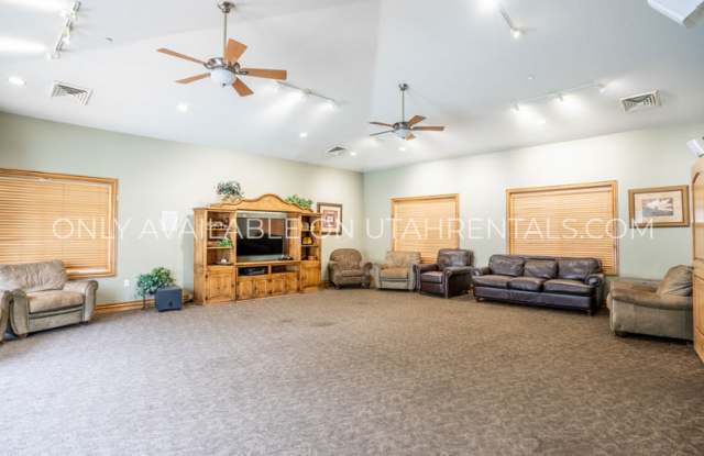 1166 Canyon Meadow Dr photos photos