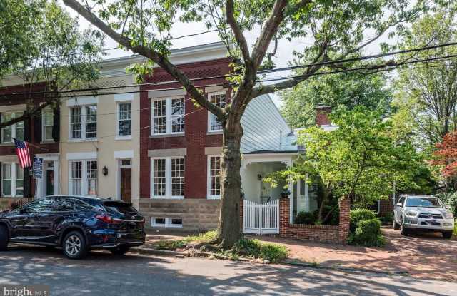 314 WOLFE ST - 314 Wolfe Street, Alexandria, VA 22314