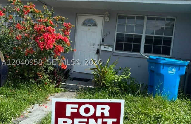 5411 SW 38th Ct Gallery 2