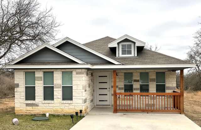 AMAZING 3 Bedroom/ 2 Bath Home Available Now In Kingsland, Tx! photos photos