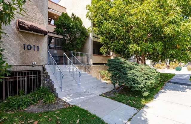 ✨ Spacious 2 Bed, 2 Bath in Prime Glendale Location! ✨ photos photos