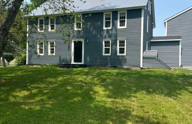 Beautiful renovated 5 bedroom 2.5 bath single family home available on large lot. photos photos