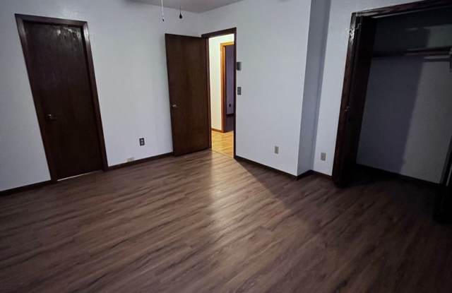 4 Bedroom 2 Bath House Fully Fenced Yard Hazen Gallery 4