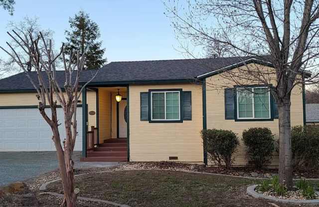 Cozy home in Shasta Lake photos photos