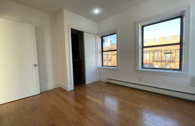 2259 Seventh Avenue Gallery 3
