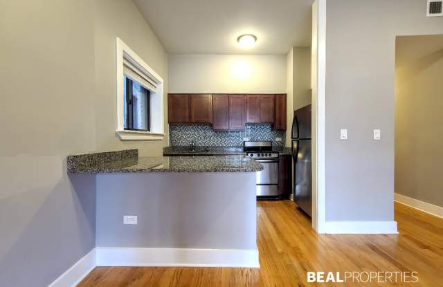 1425 N Dearborn St photos photos
