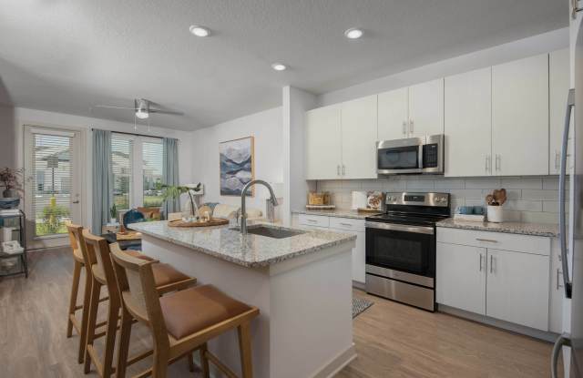 Madison Watergrass Gallery 4