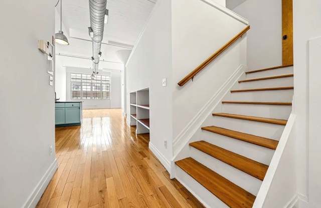 689 Myrtle Ave photos photos