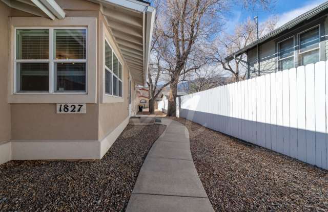 Modern Duplex in Old Colorado City Gallery 3