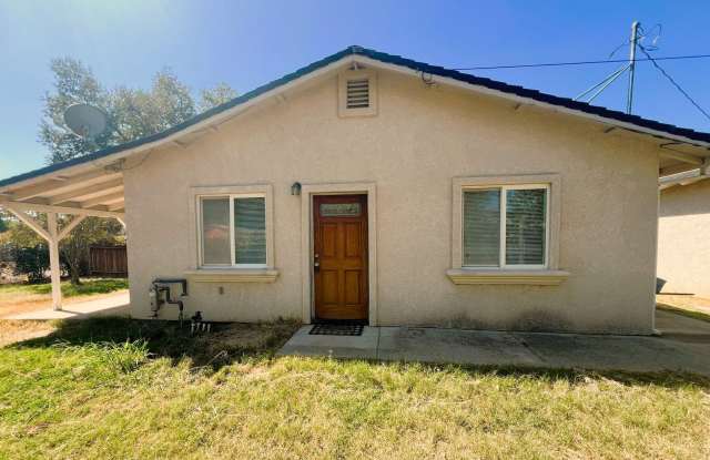 1 Bedroom 1 Bath Home in the Antelope Area Gallery 1