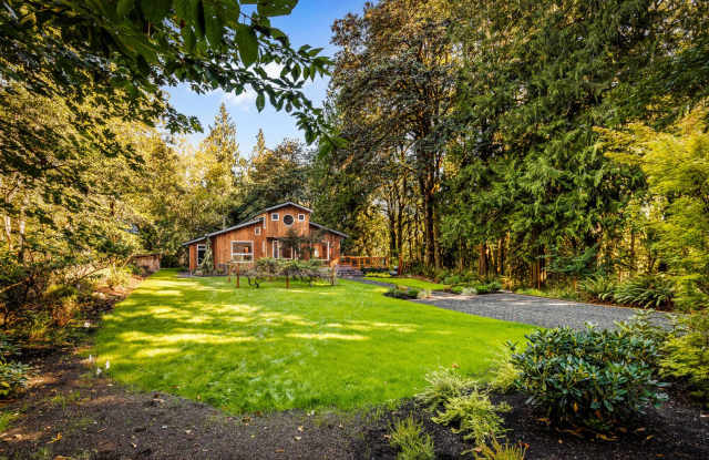 Rare Secluded 3 Bedroom Retreat with Land and Timeless Character Gallery 1