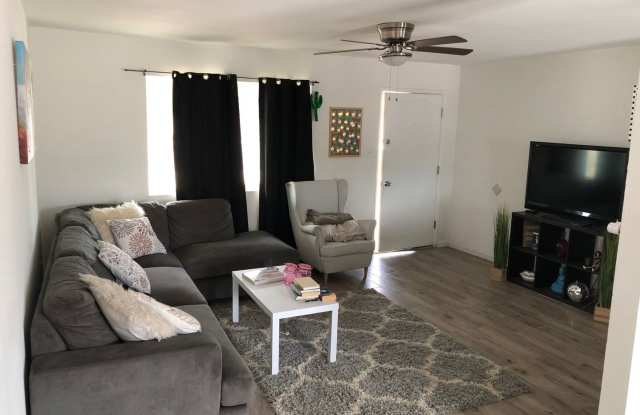 Spacious 4-Bedroom Home Steps from ASU photos photos