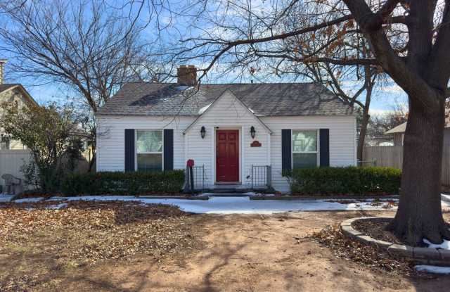 Adorable 3 bed 2 bath home in Brook Village! photos photos